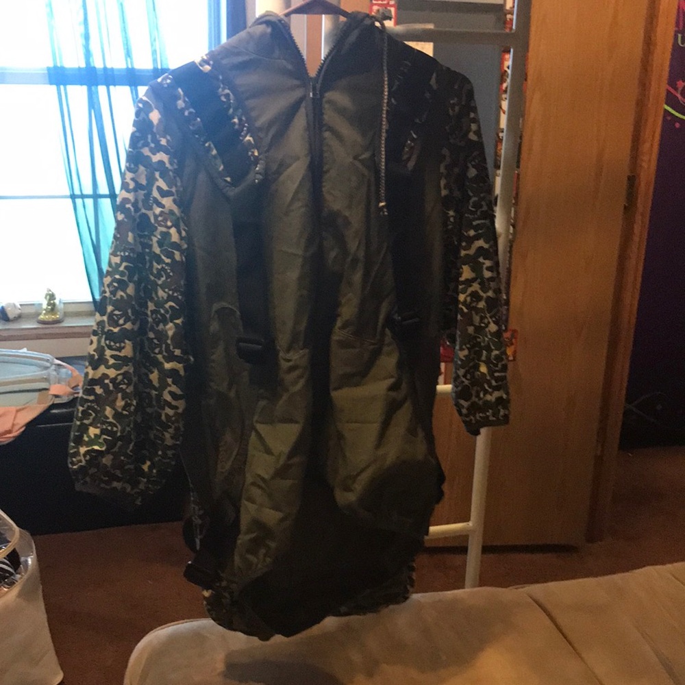 Cute cat camo jacket. Super fun and comfortable!